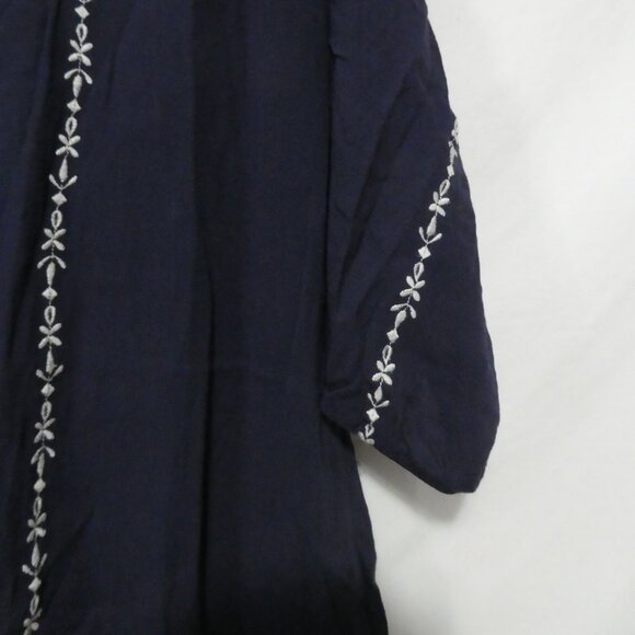 TORRID | size 1 | Navy Blue Embroidered Bohemian Blouse - Picture 7 of 16
